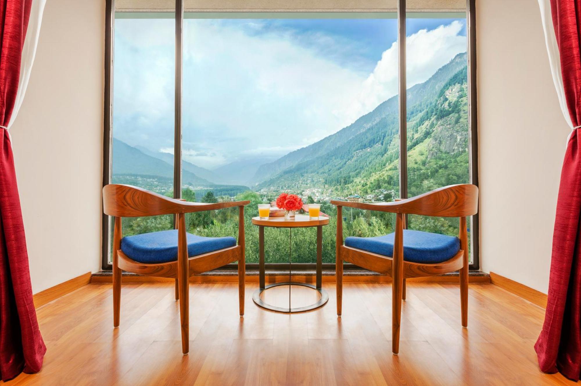 สเตอร์ลิง มานาลี Hotel มะนาลี ภายนอก รูปภาพ