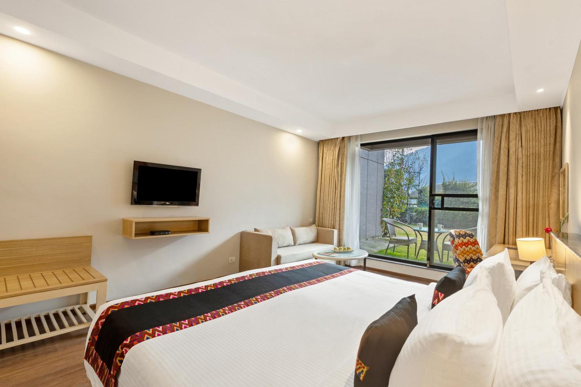 สเตอร์ลิง มานาลี Hotel มะนาลี ภายนอก รูปภาพ