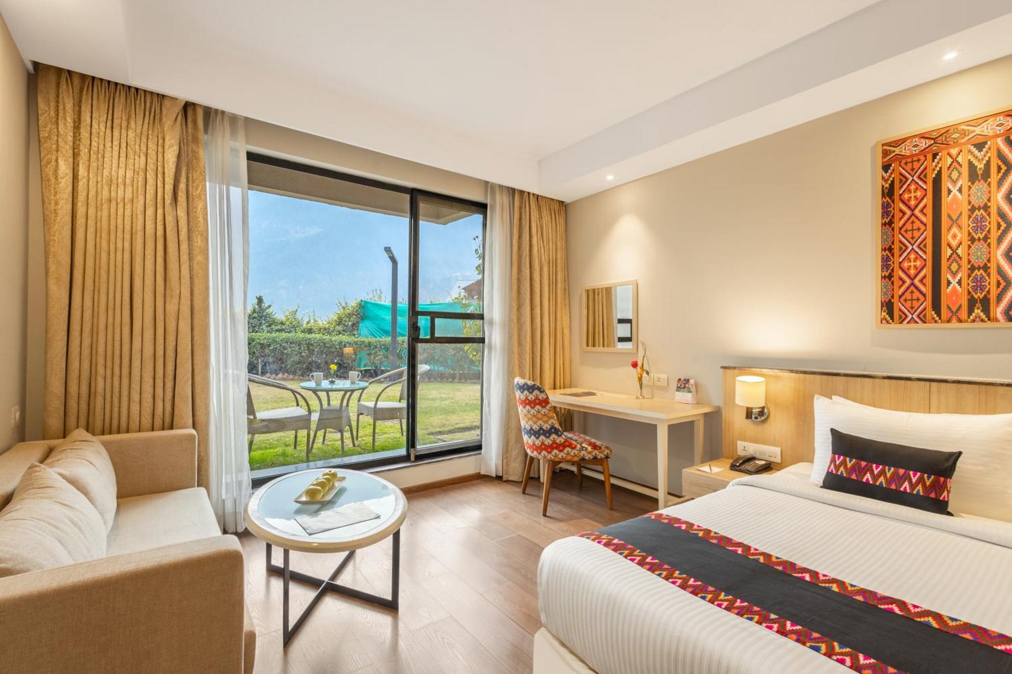 สเตอร์ลิง มานาลี Hotel มะนาลี ภายนอก รูปภาพ