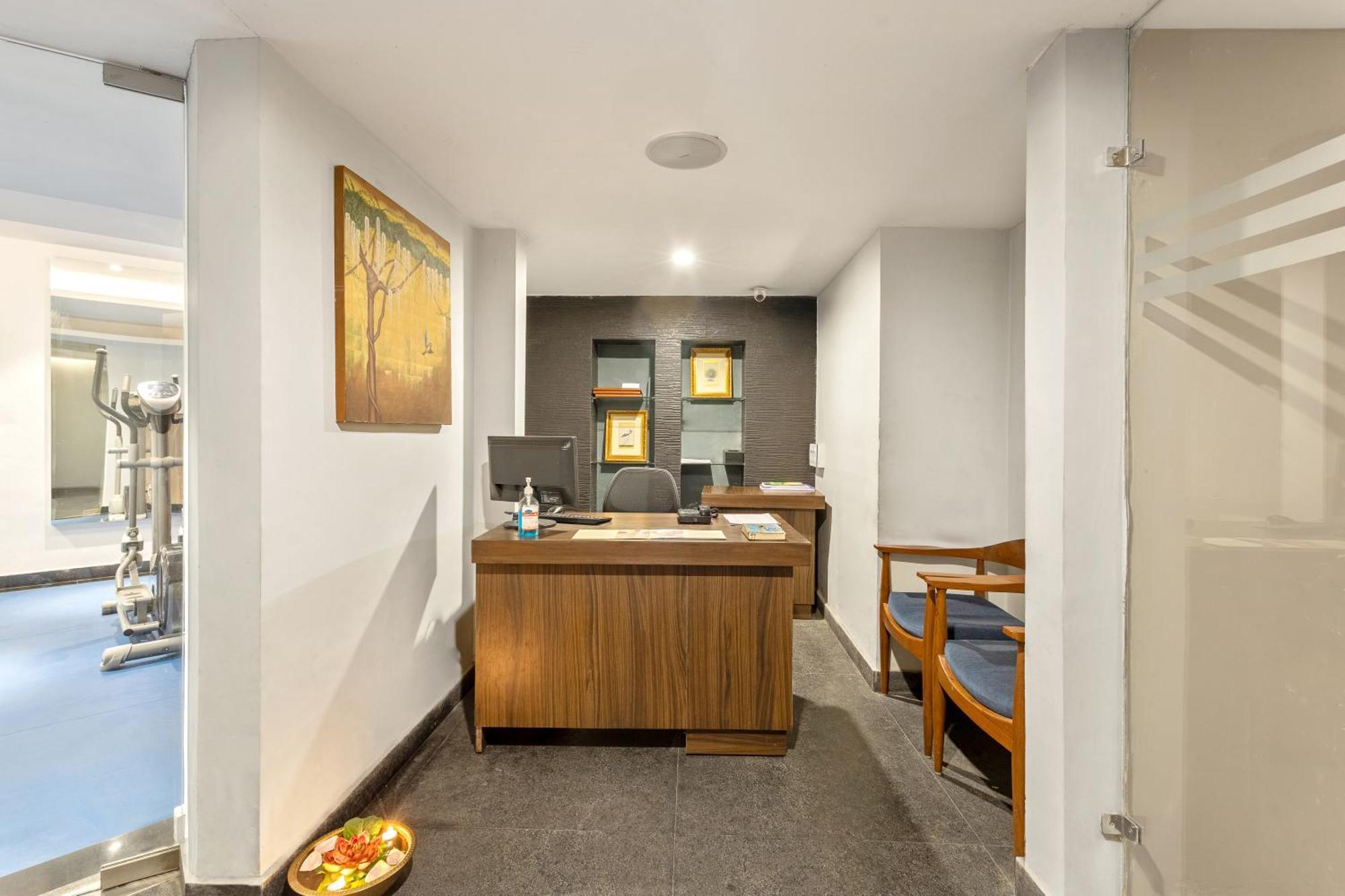 สเตอร์ลิง มานาลี Hotel มะนาลี ภายนอก รูปภาพ