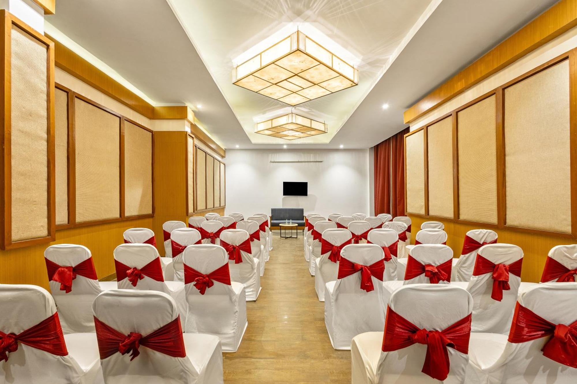 สเตอร์ลิง มานาลี Hotel มะนาลี ภายนอก รูปภาพ