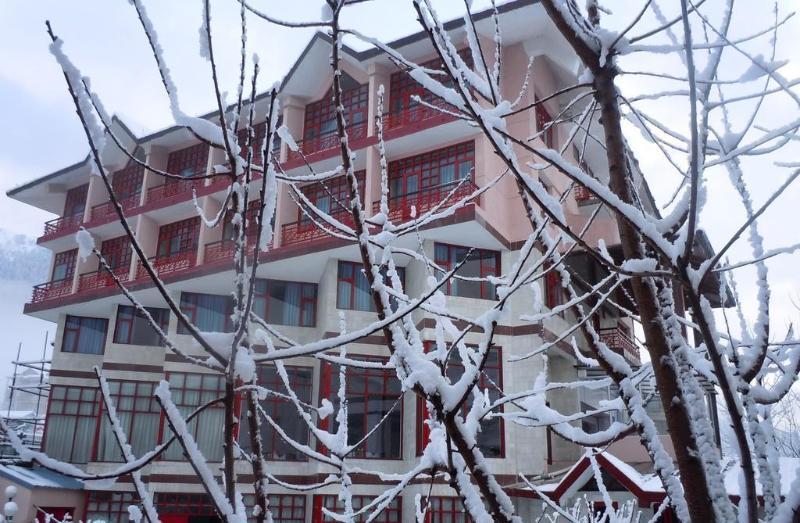 สเตอร์ลิง มานาลี Hotel มะนาลี ภายนอก รูปภาพ