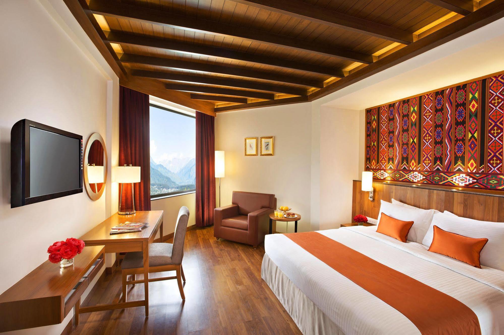 สเตอร์ลิง มานาลี Hotel มะนาลี ภายนอก รูปภาพ