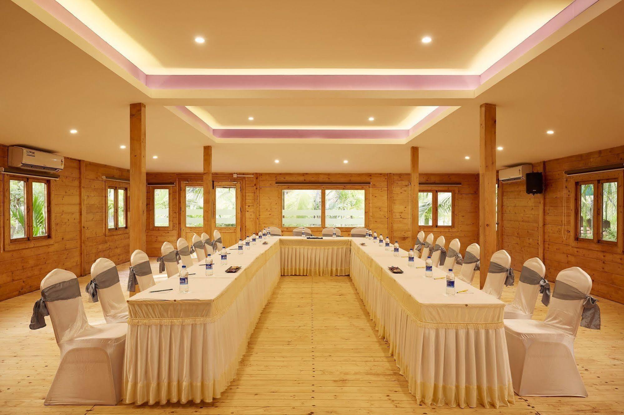 สเตอร์ลิง มานาลี Hotel มะนาลี ภายนอก รูปภาพ